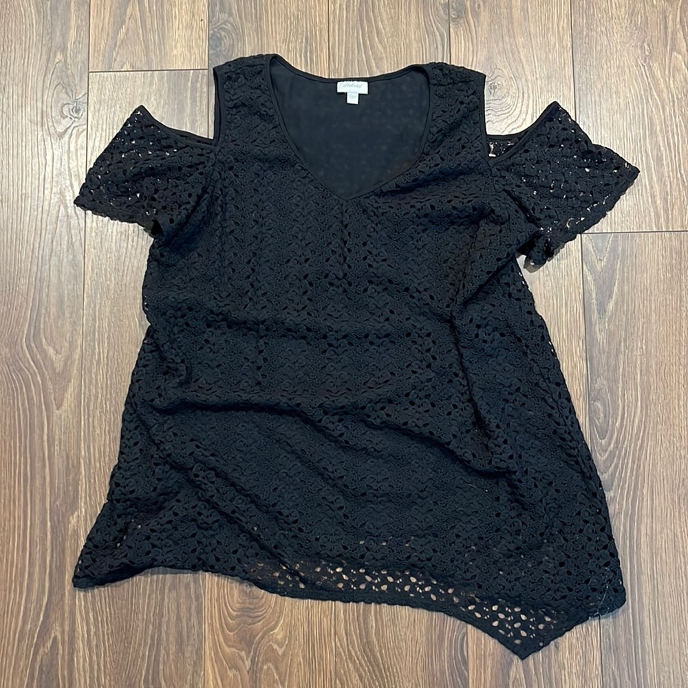 Cold shoulder top